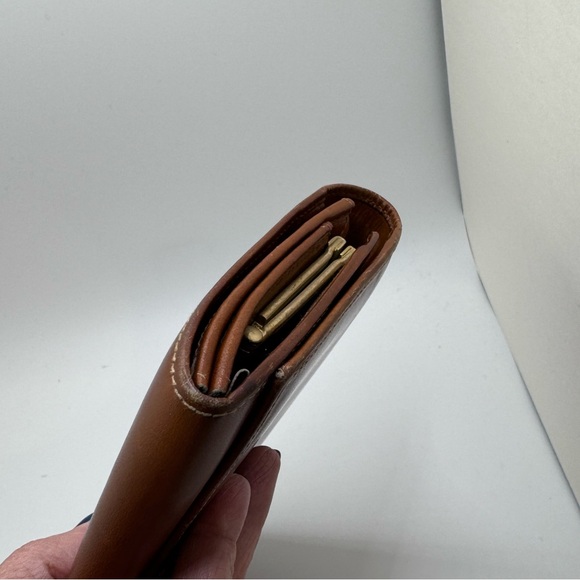 Celine- authentic leather long wallet - kiss lock change compartment - brown - Picture 12 of 12